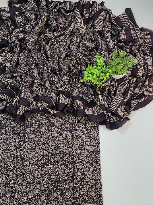 Lawn Natural dyed shirt & dupatta