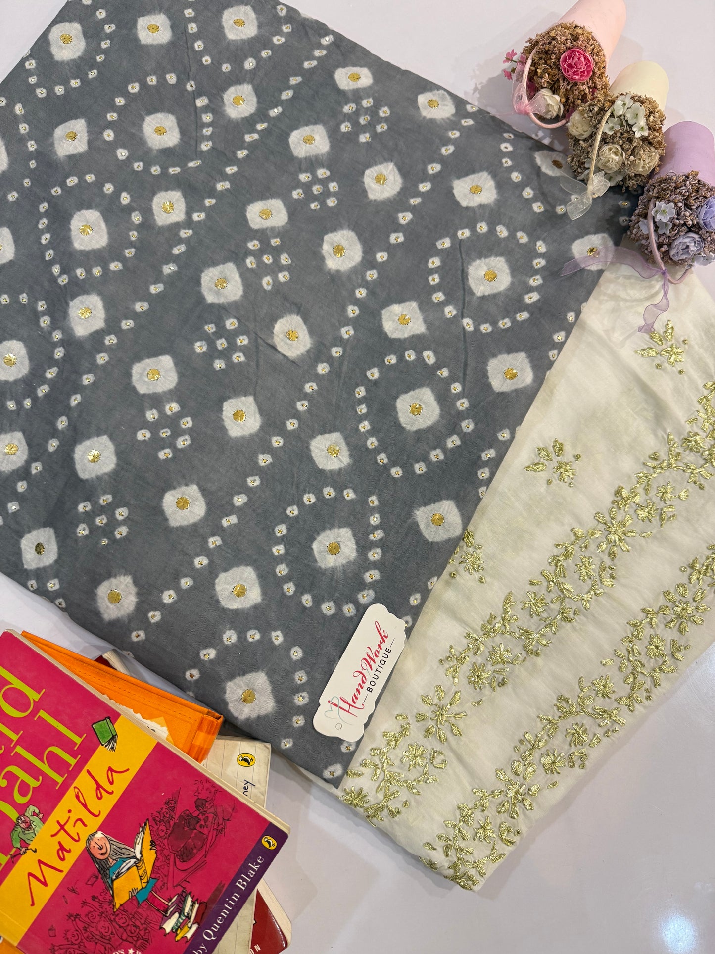 Lawn Chunri Grey Shade 2pc