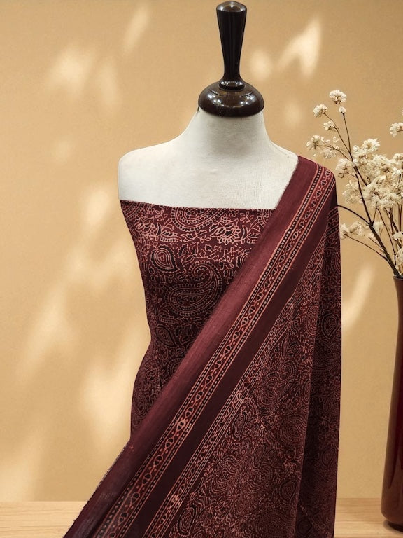 Nayural dyed lawn 2pc Maroon
