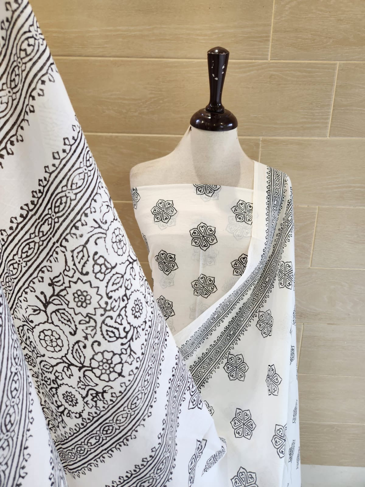 White & black lawn Block print 2pc (advance payment)
