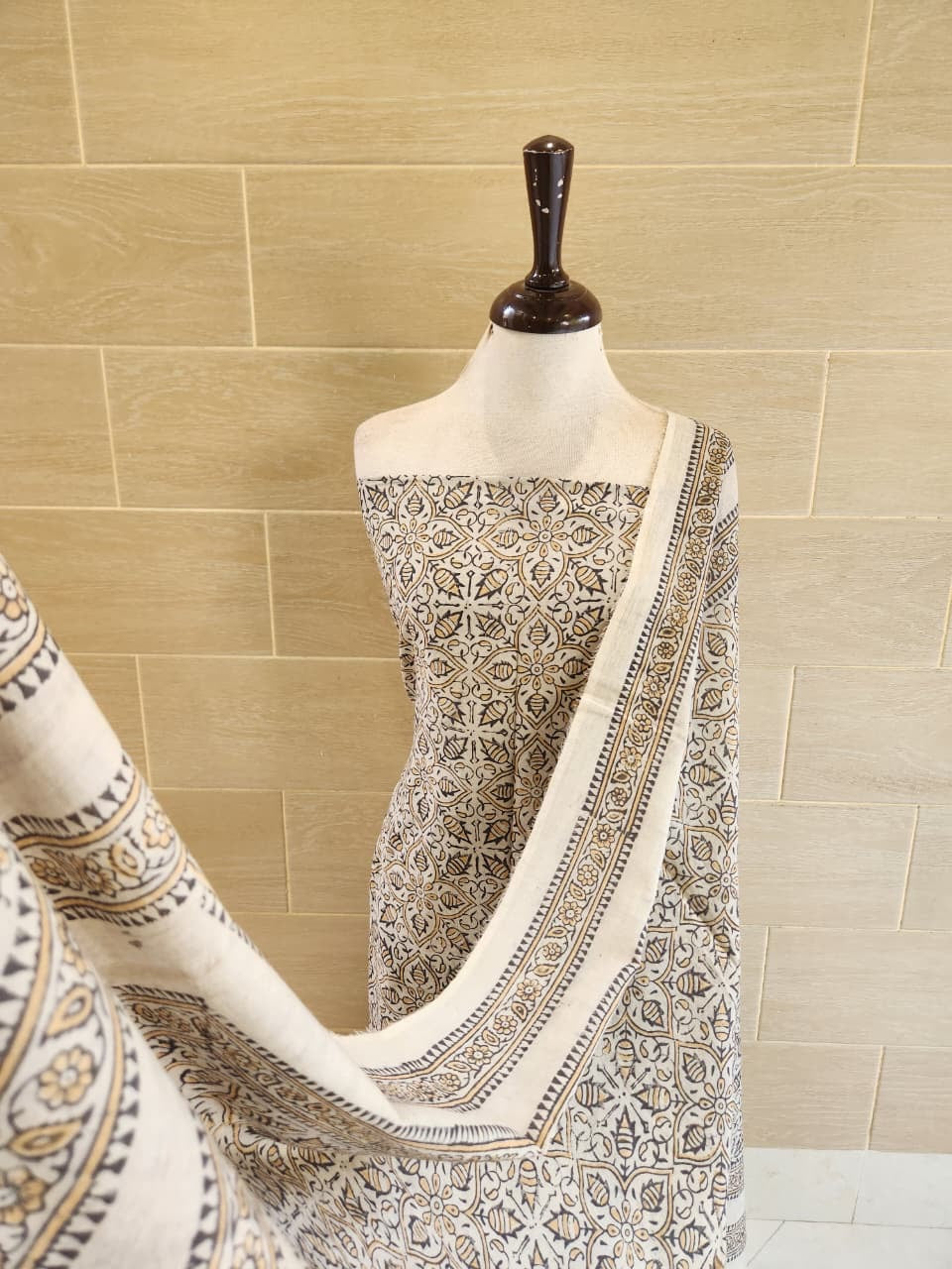 Lawn Natural dyed shirt and dupatta