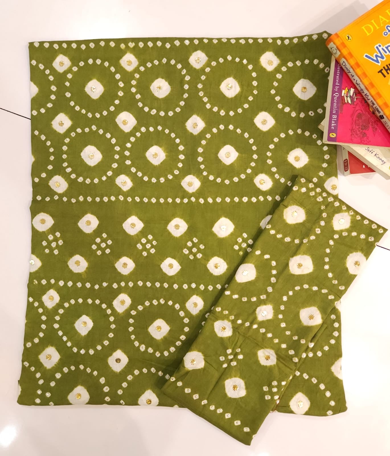 Lawn Chunri Mukesh Mehndi shade 2pc