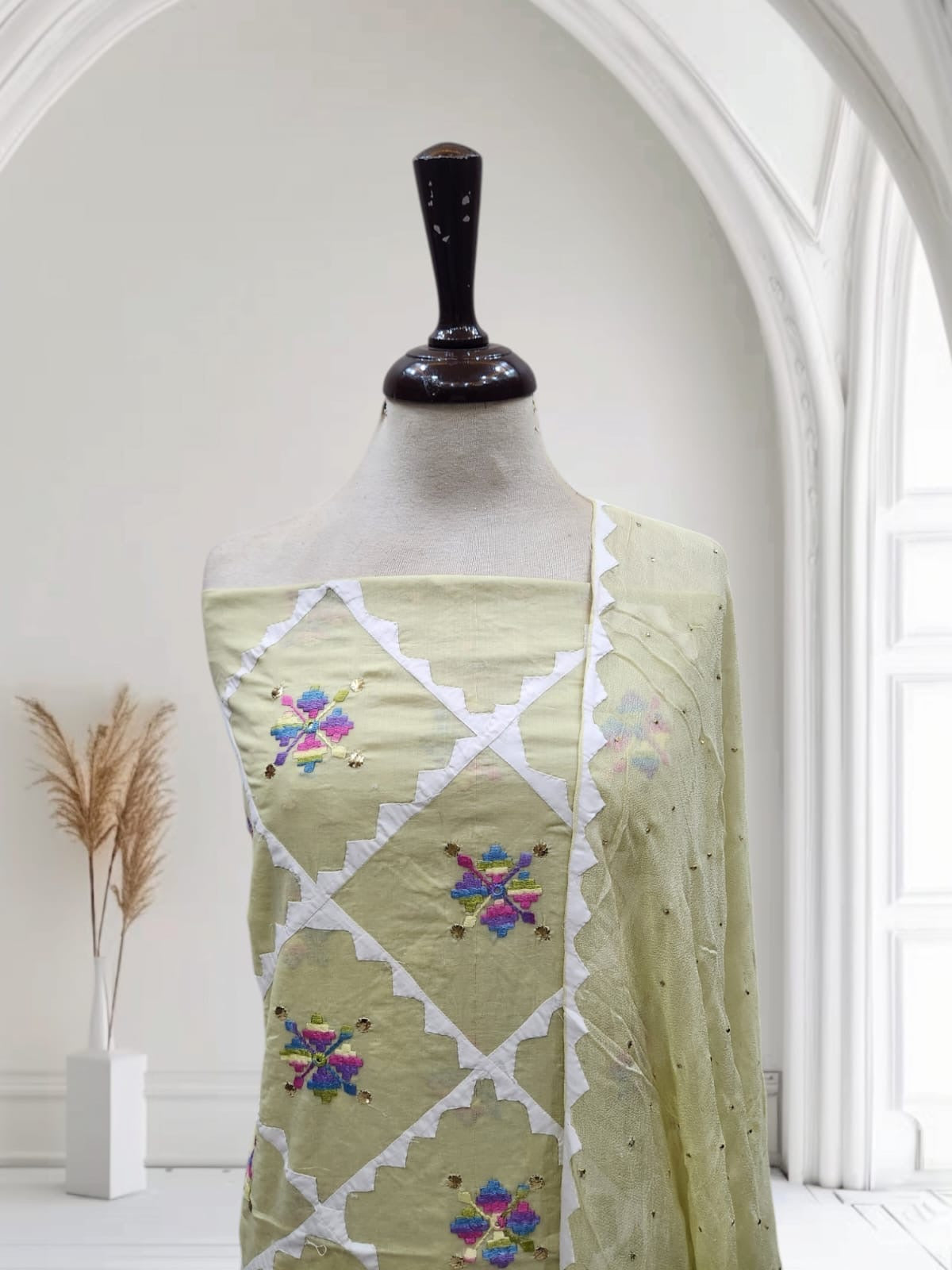 Fully applique hand embroidered with mukesh 2pc