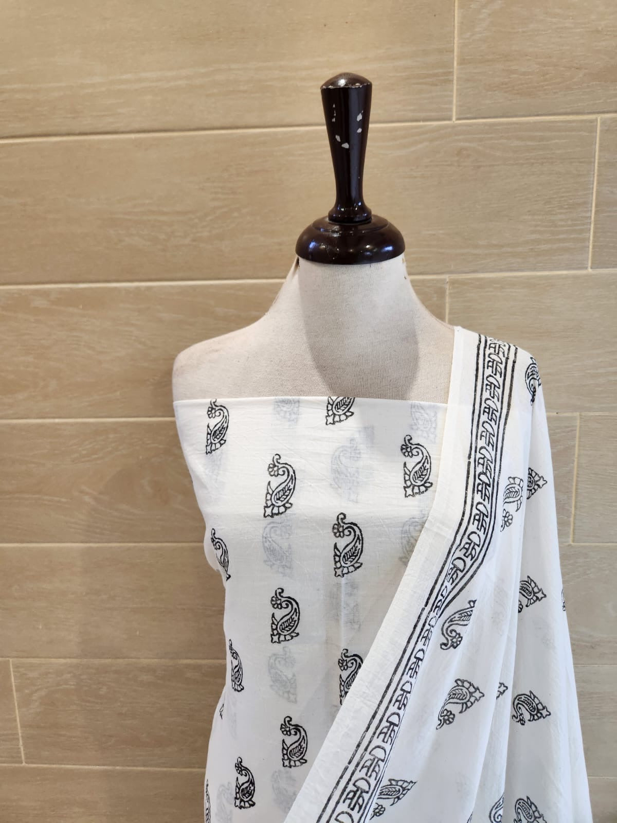 White & Black lawn Block print 2pc (advance payment)
