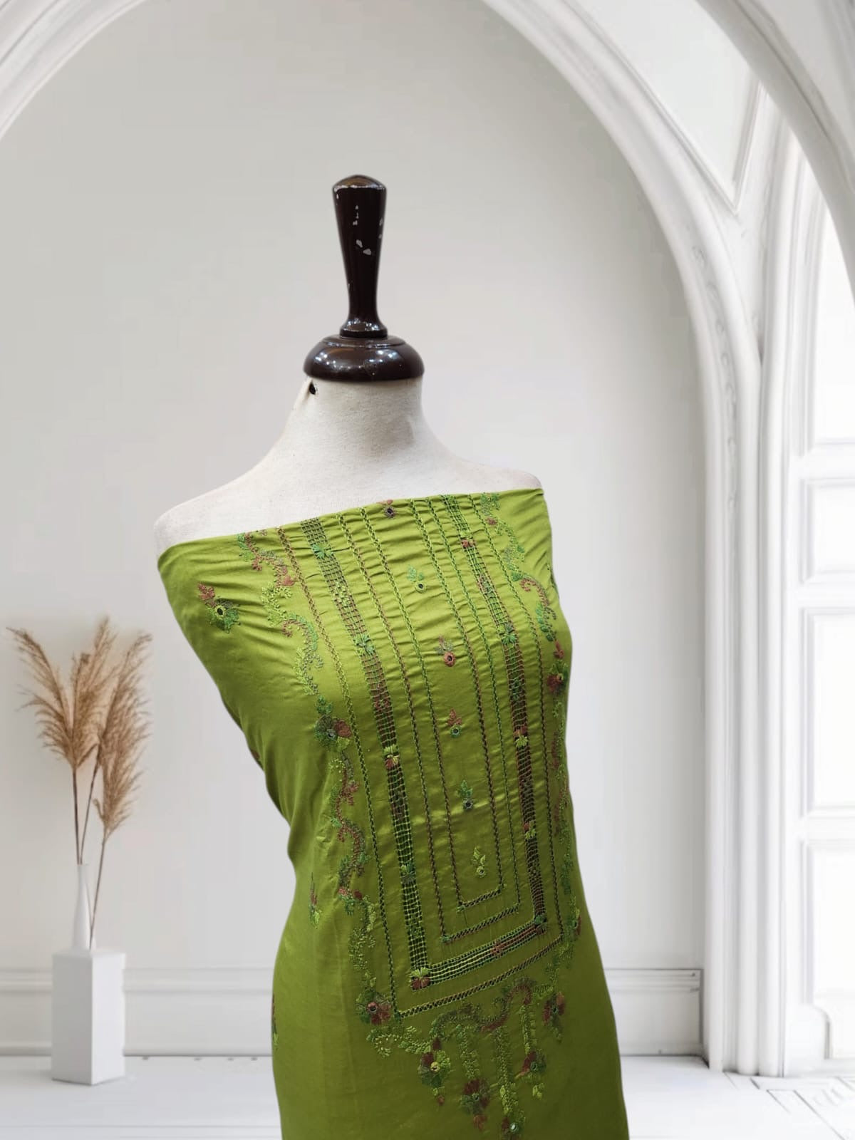 Tarkashi rare shade lawn hand embroidered shirt