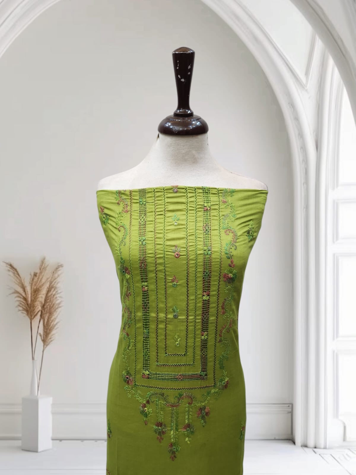 Tarkashi rare shade lawn hand embroidered shirt