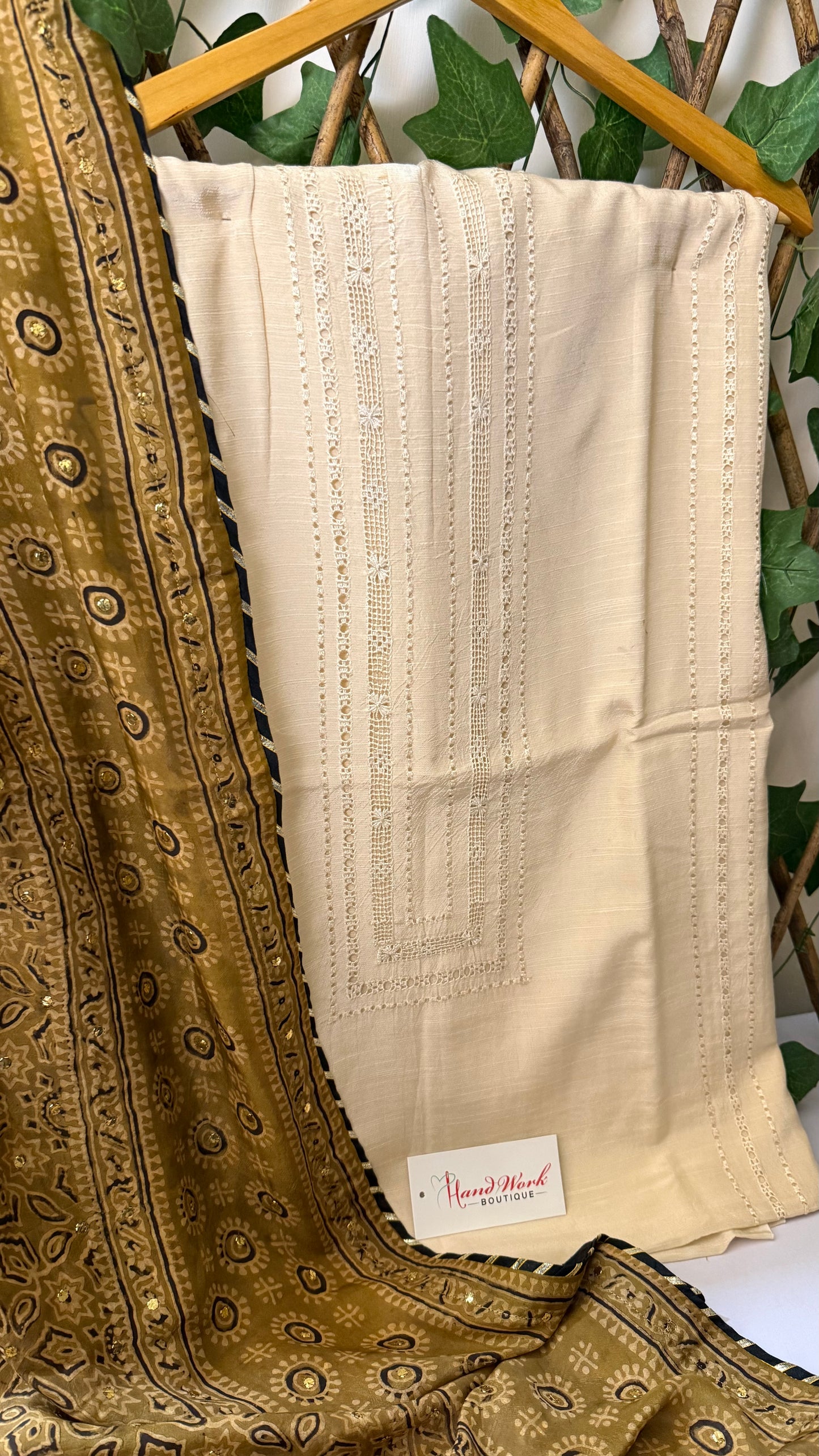 Raw silk with Medium silk advance payment