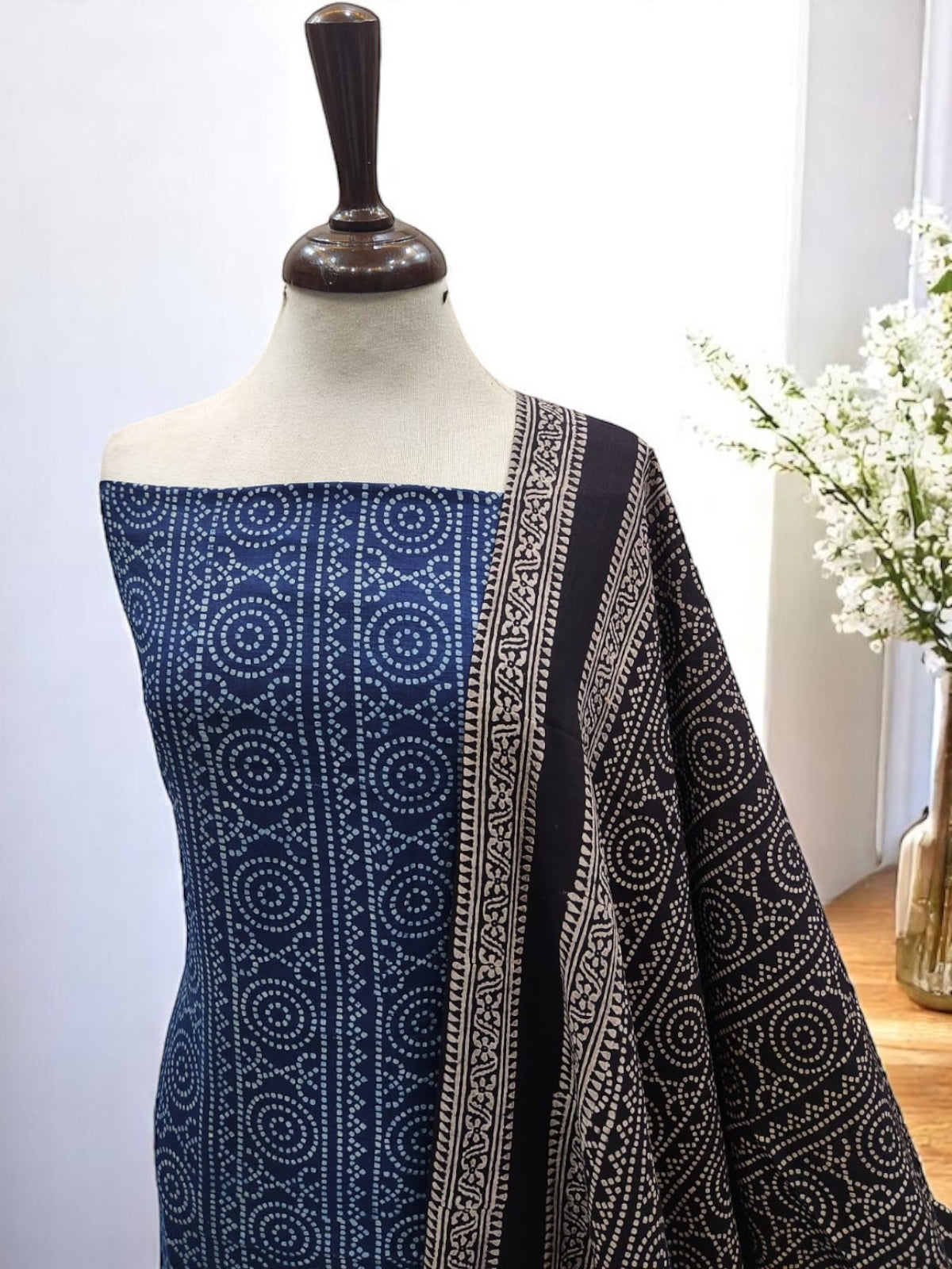 Natural Dyed Lawn Chunri unique Combo indigo Black