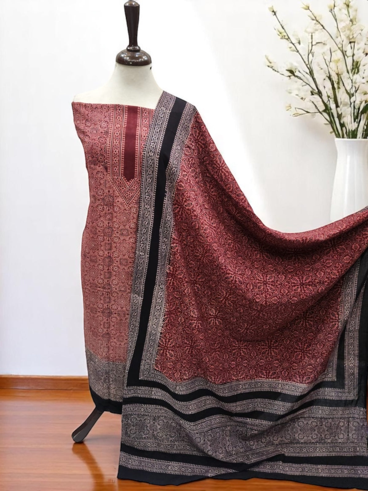 Neckline Natural Dyed Lawn 2pc