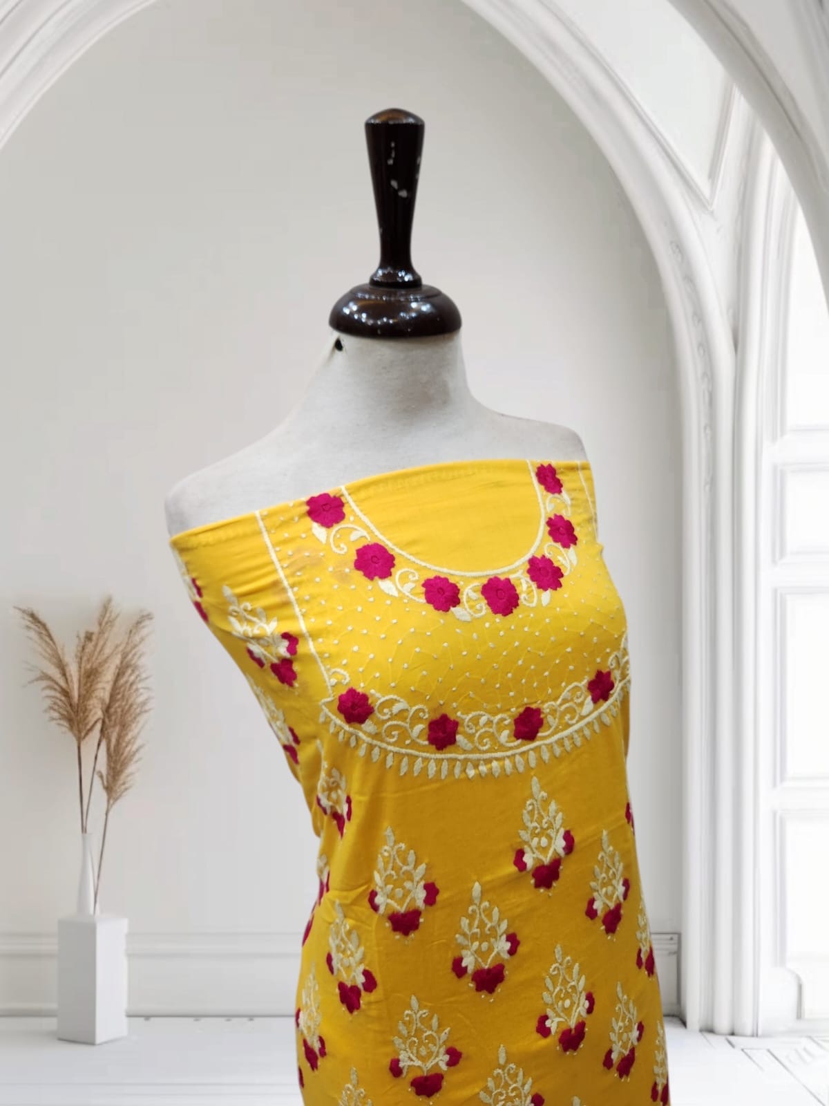 Pela Moti choor shade lawn hand embroidered shirt