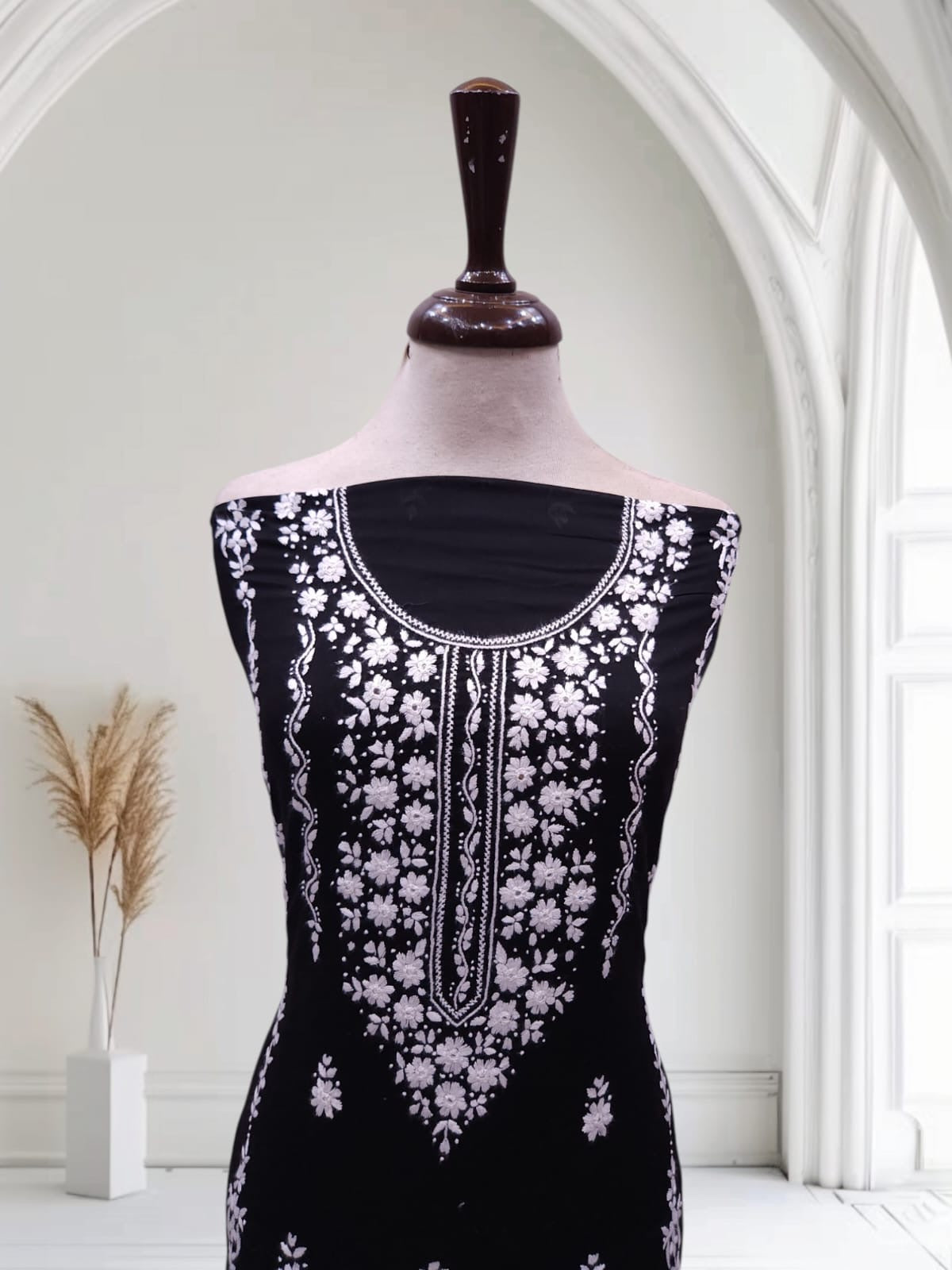 Heavy Embriodered Lawn Shirt black & White