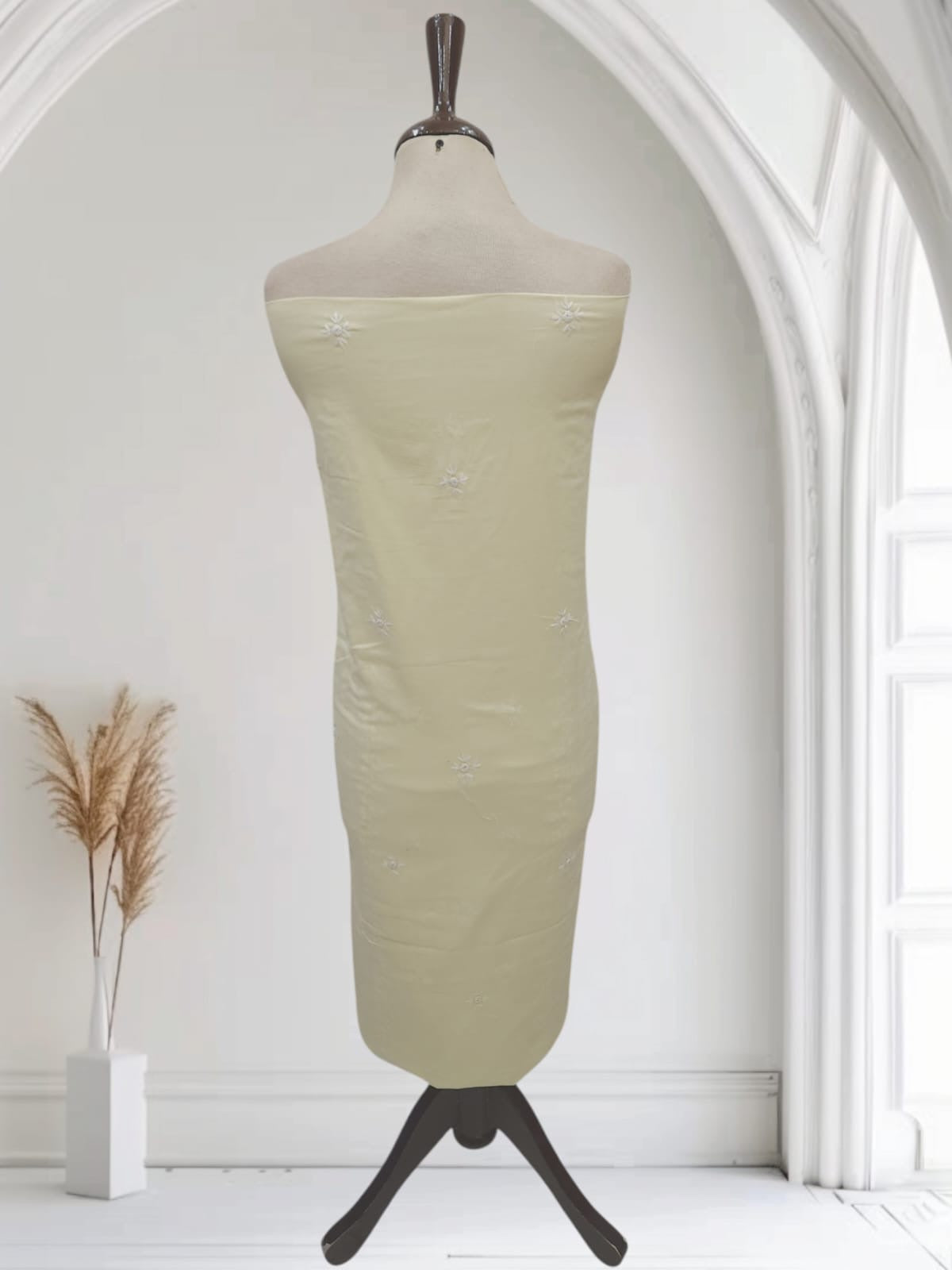 Light Lemon shade with white Tarkashi & embroidered shirt