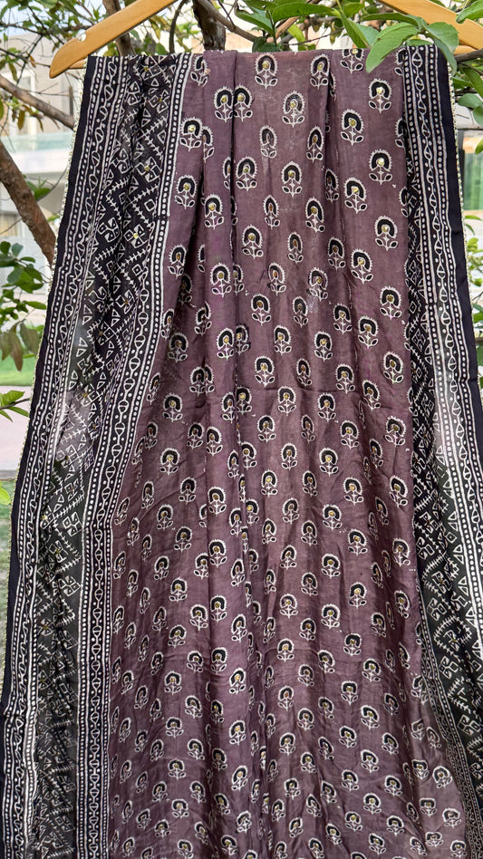 Medium silk dupatta with mukesh