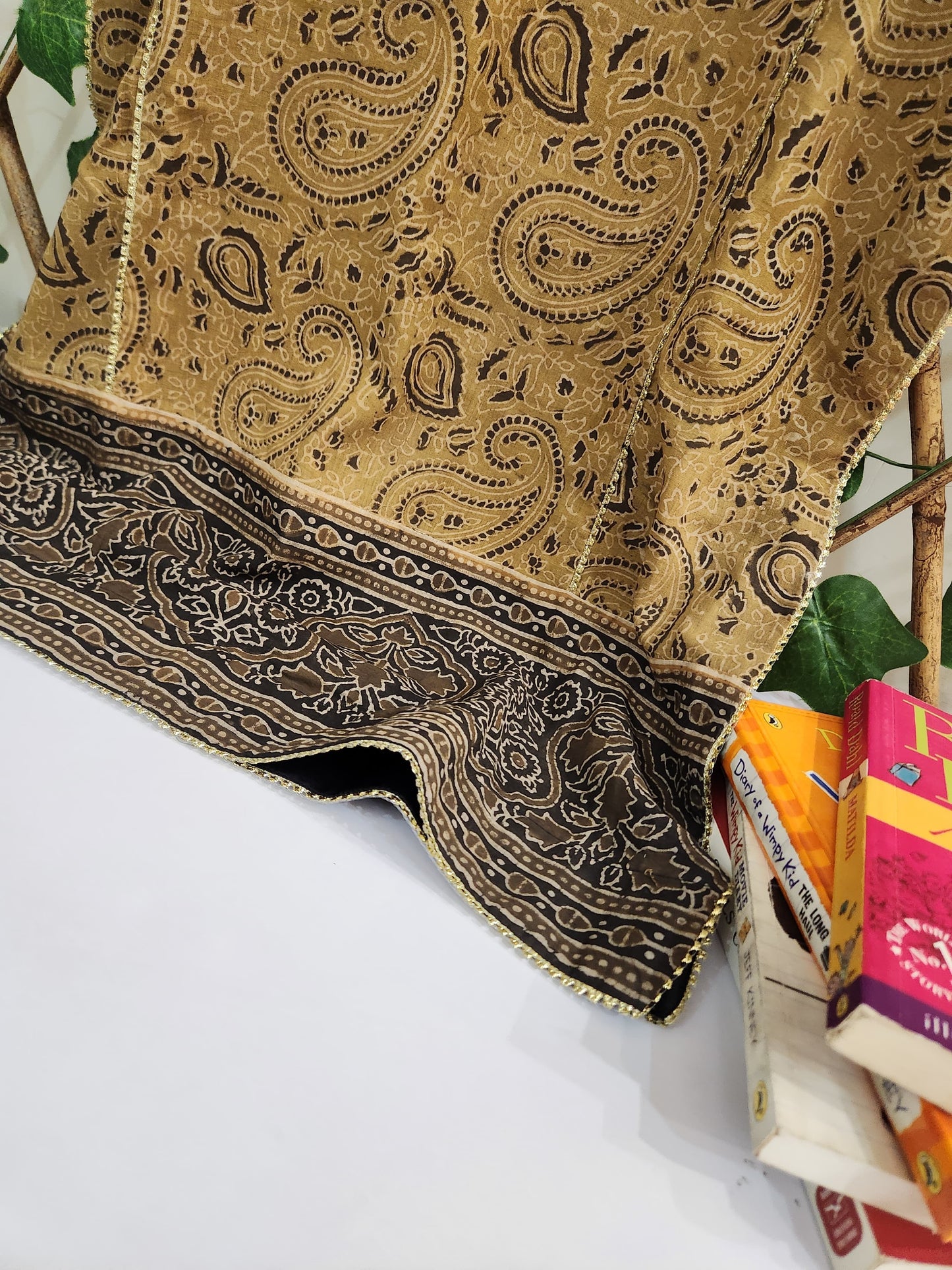 Stitched lawn shirt size medium (advance payment)