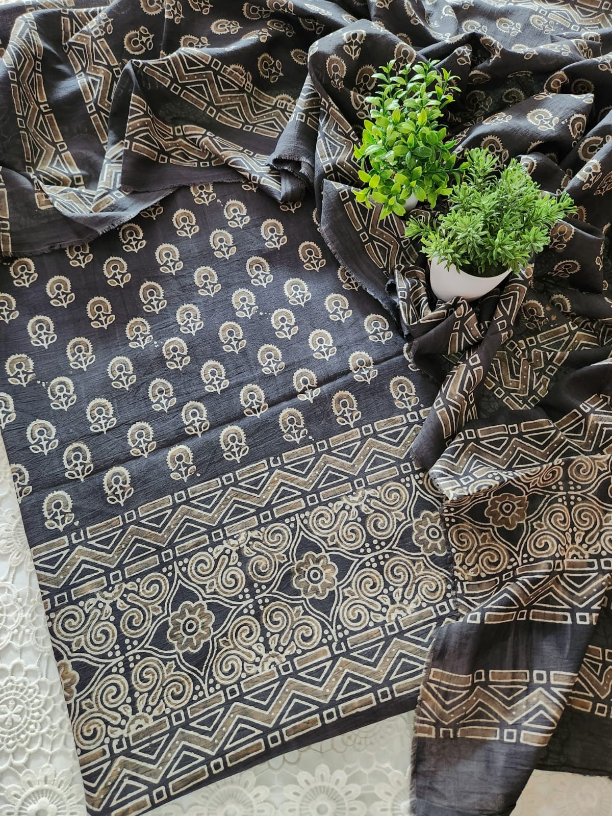 Lawn Natural dyed 2pc advance payment