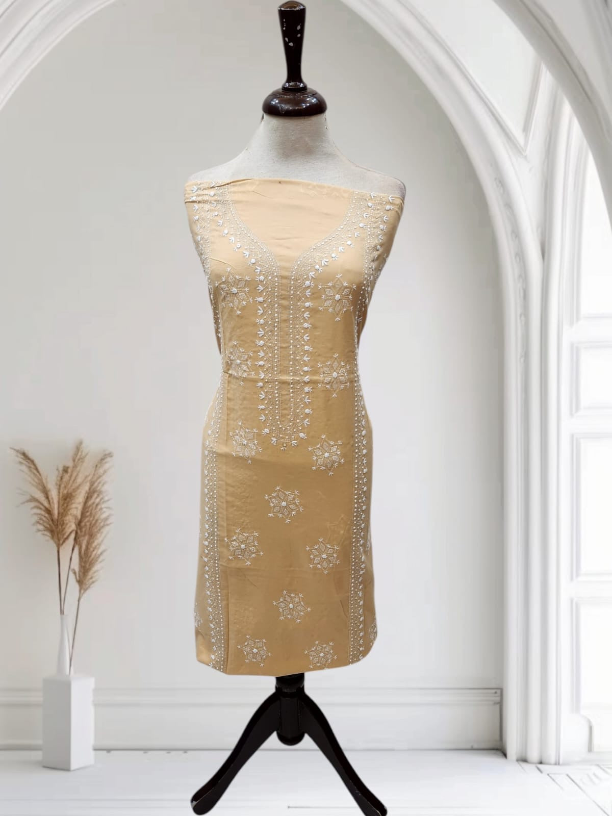 Kanthakari with bor hand embroidered lawn shirt