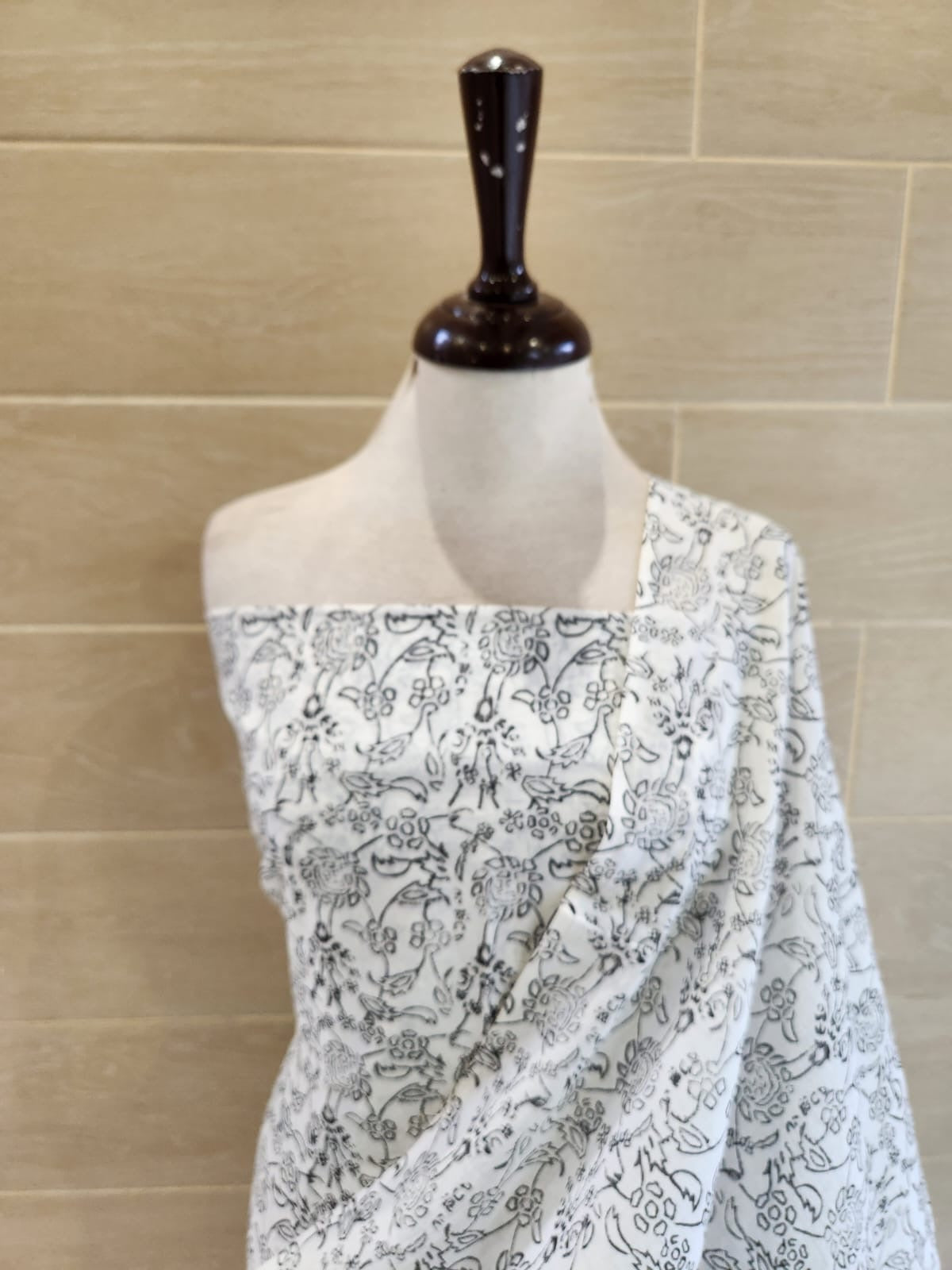 White & black lawn block print 2pc (advance payment)