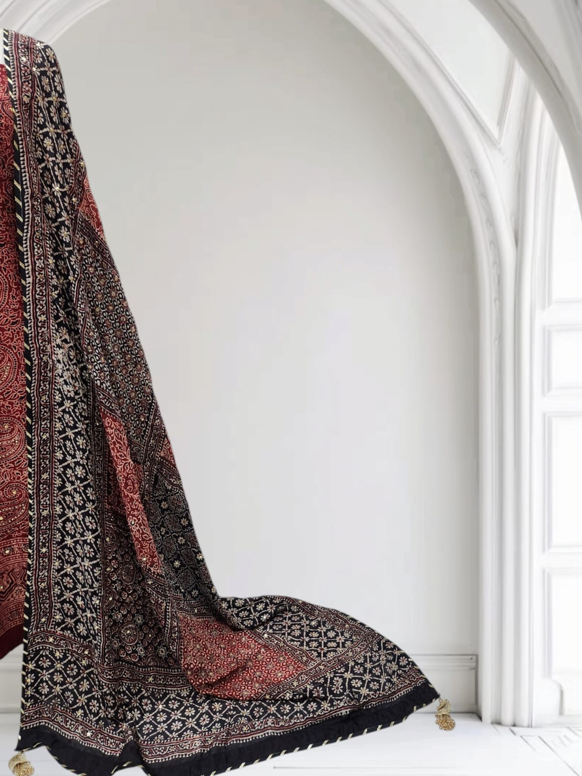 Raw silk with medium silk with Mukesh 3pc