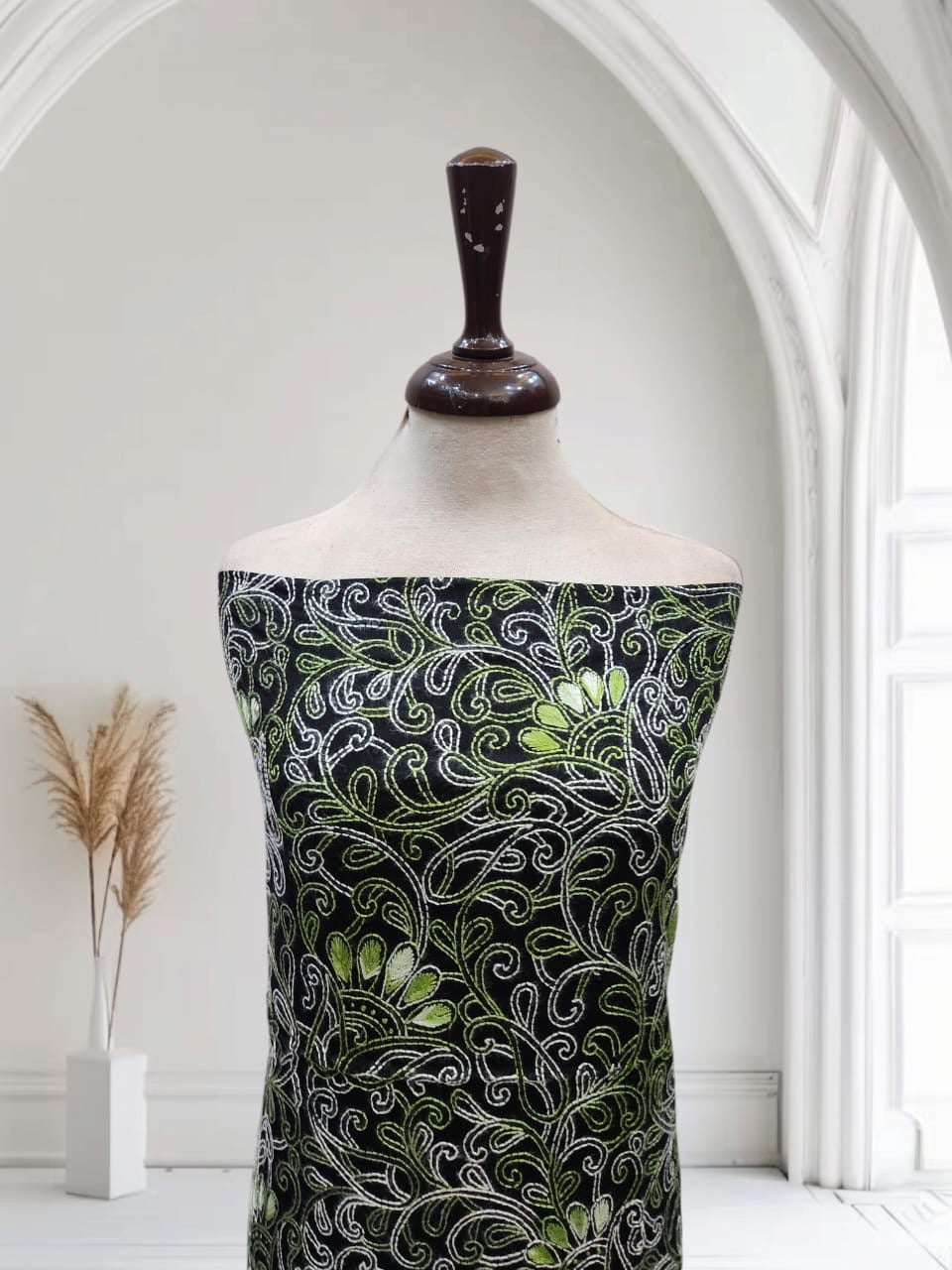 Lawn hand embroidered Jaal shirt its Mongia Green