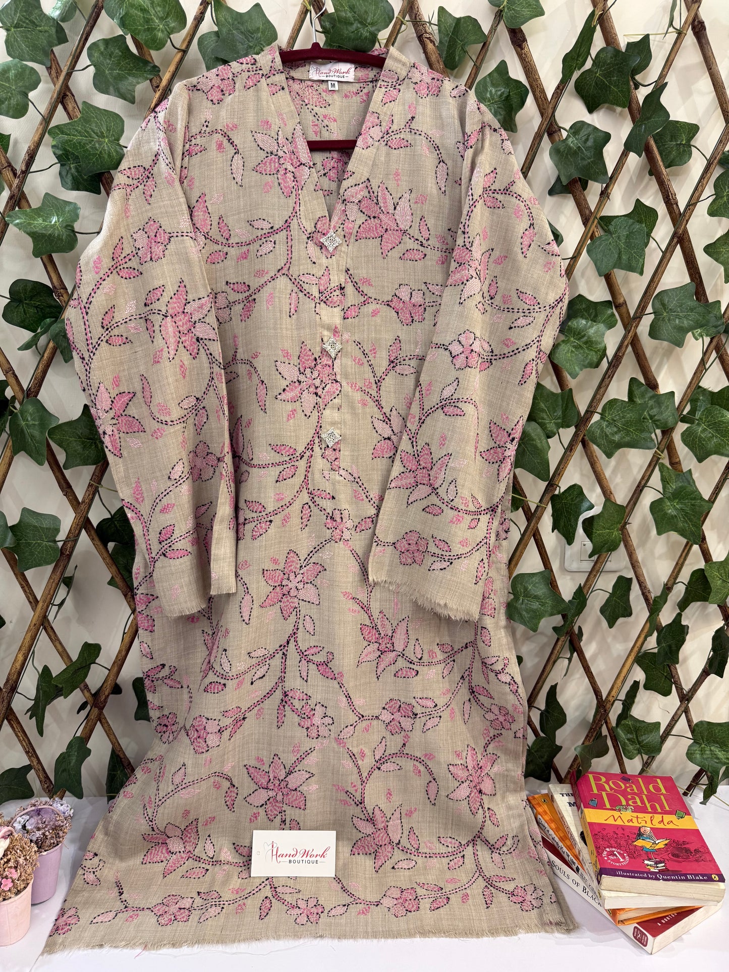 Premier Range Rare combo Pashmina kantha kurta Medium