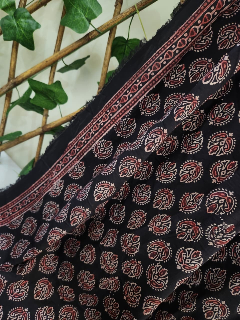 Exclusive Lawn Stoller (Mini scarf 🧣) with long lenght