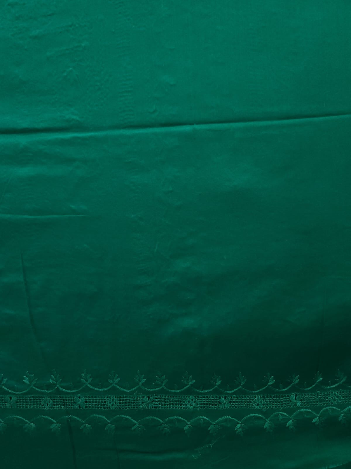 Tarkashi Lawn solid shade