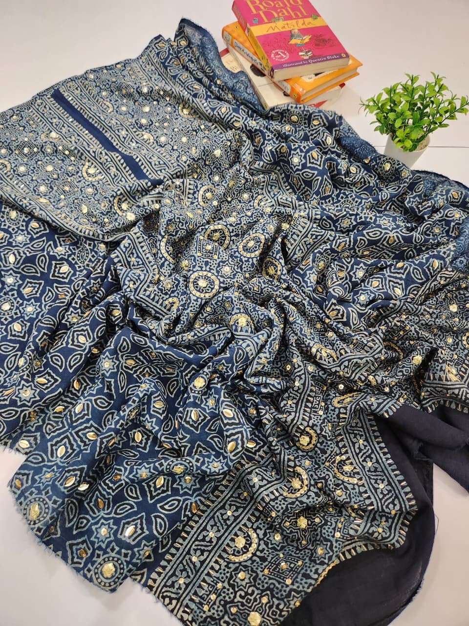 Lawn Natural Dyed Shirt With Adda Work