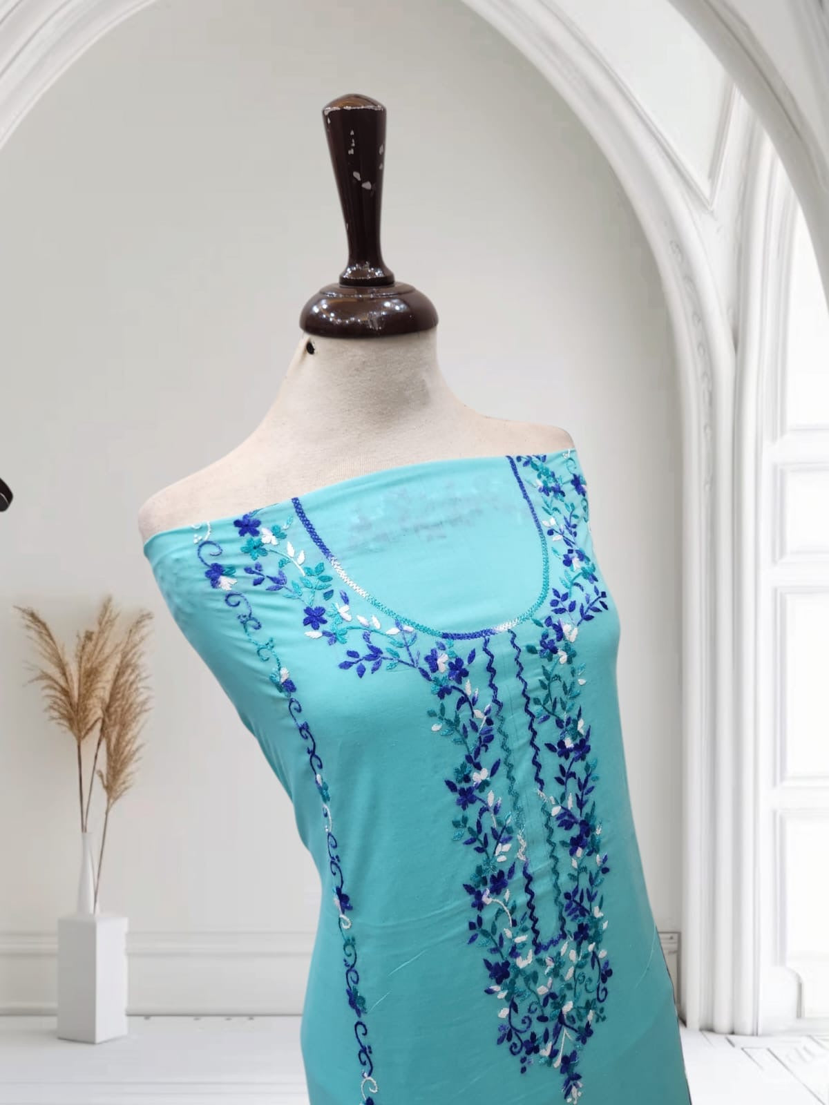 Exclusive lawn shirt for working women’s