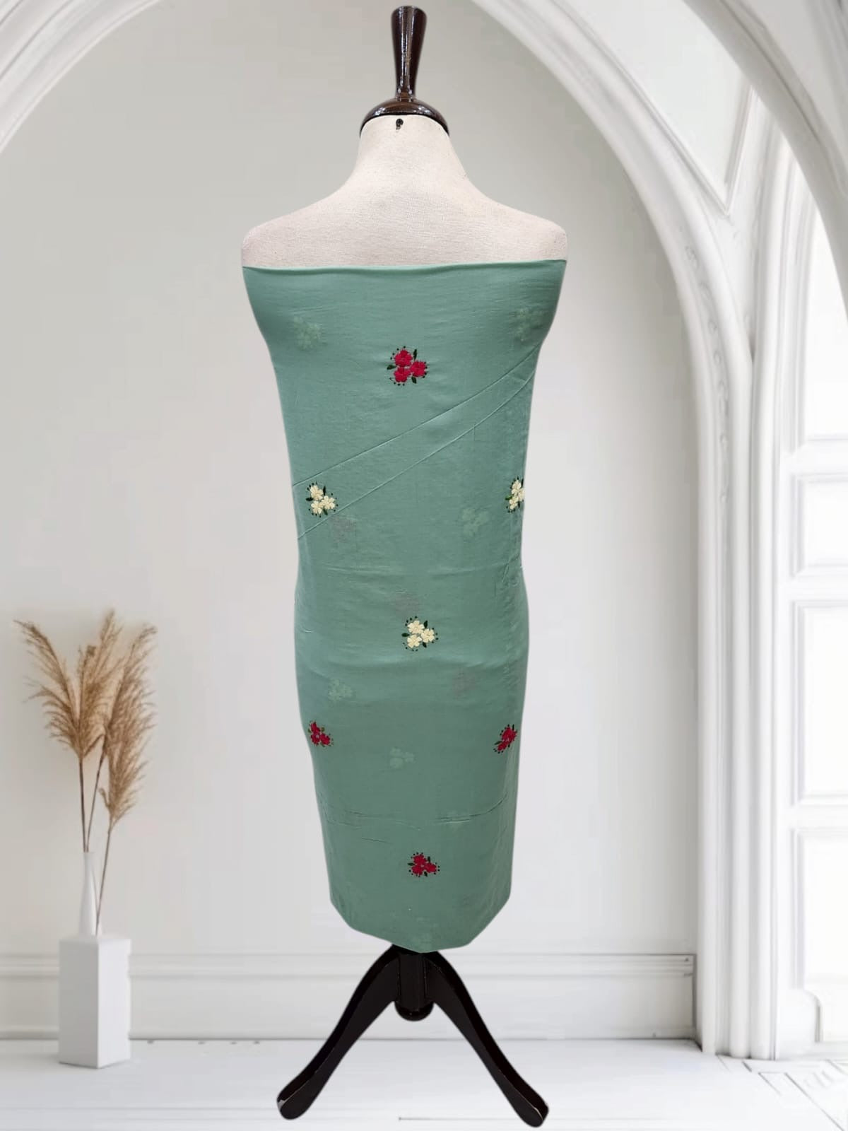 New shade lawn hand Embroidered shirt