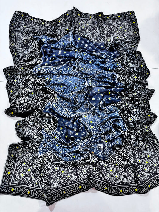 Medium silk Natural dyed Mukesh Shawl