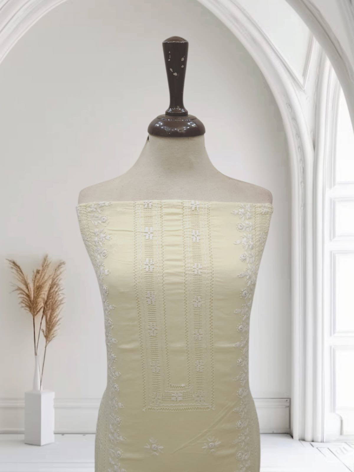 Light Lemon shade with white Tarkashi & embroidered shirt