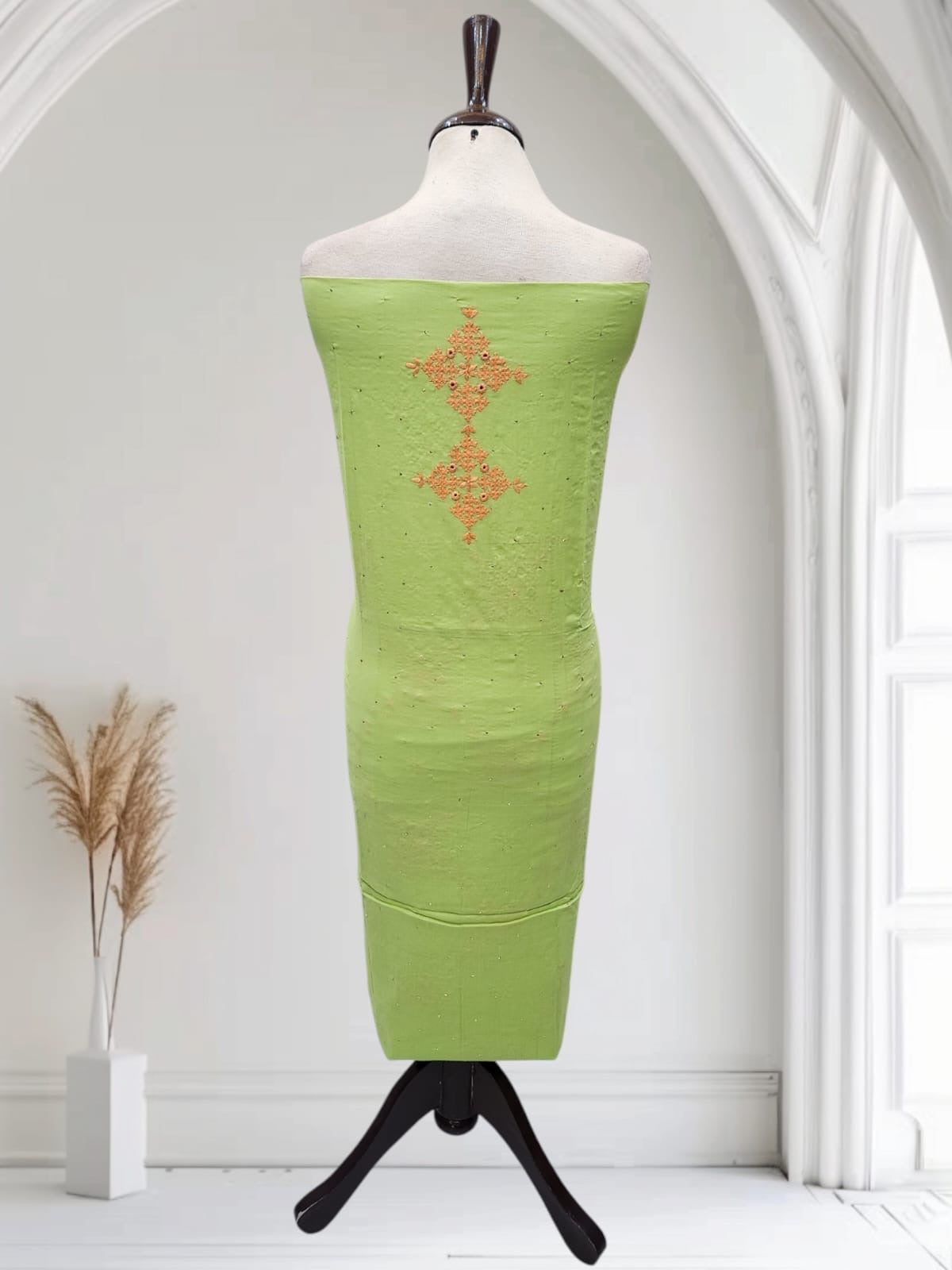 Tarkashi Mukesh Lawn shirt