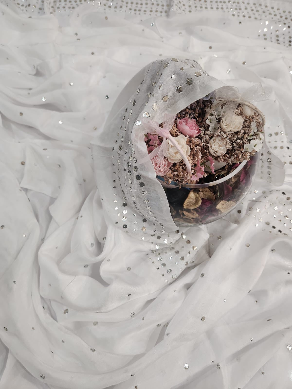 Haseen Silver Fardi & Button Mukesh Medium Silk Dupatta