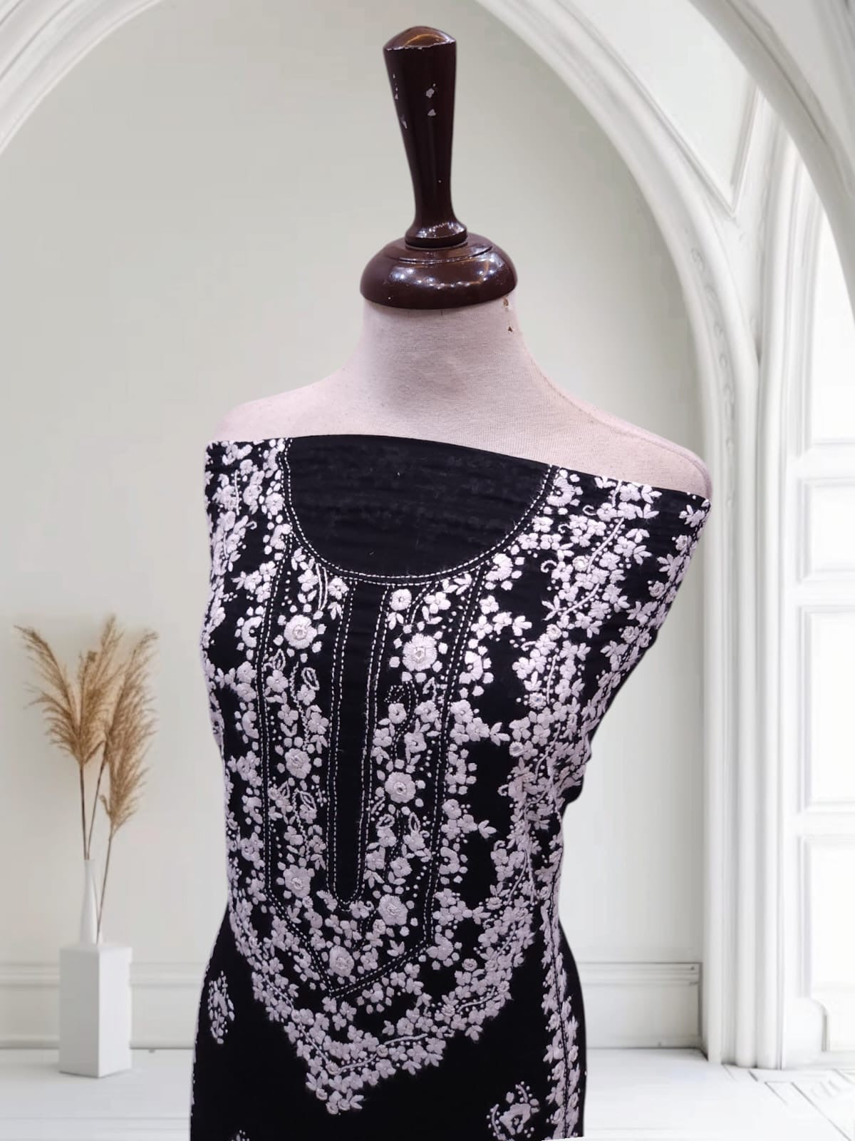 Ek Khaas Shirt Black & White