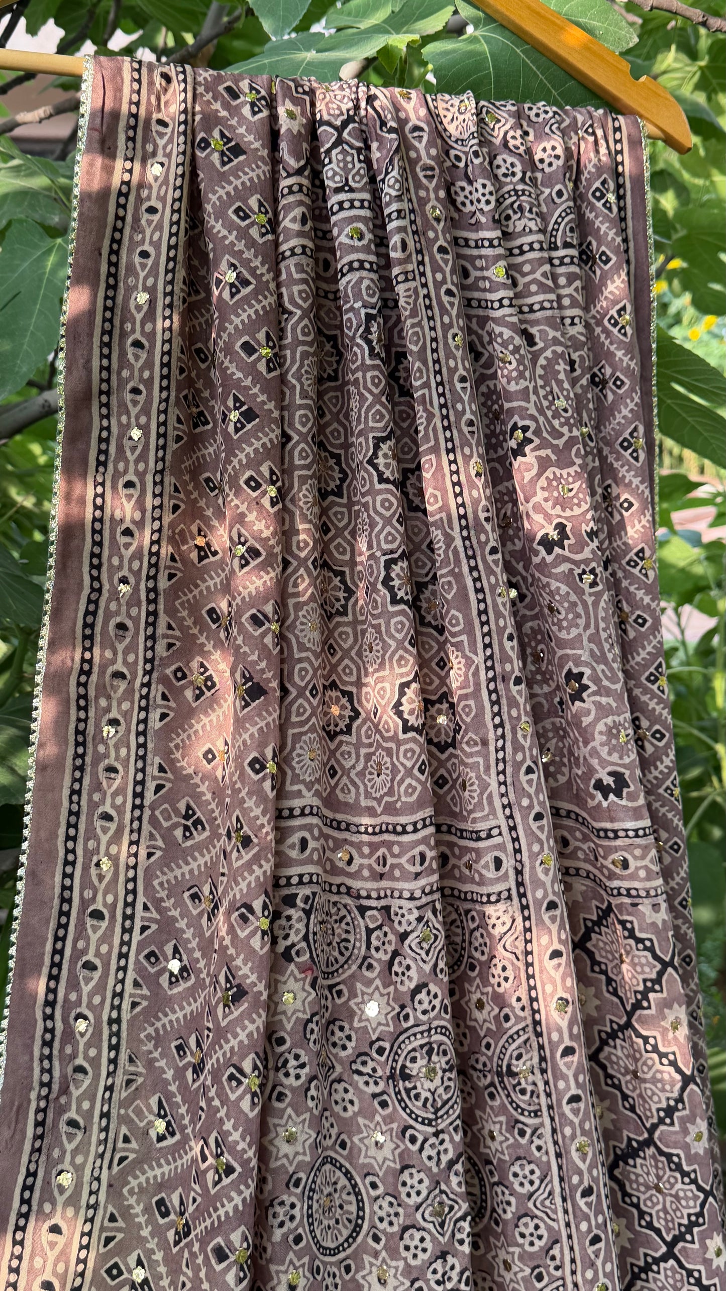 Medium Silk dupatta with Mukesh