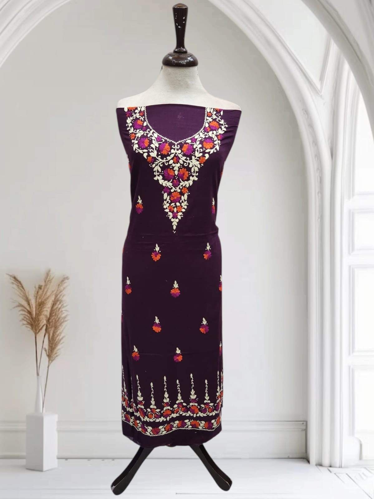 Sasti wali sale lawn Hand embroidered shirt