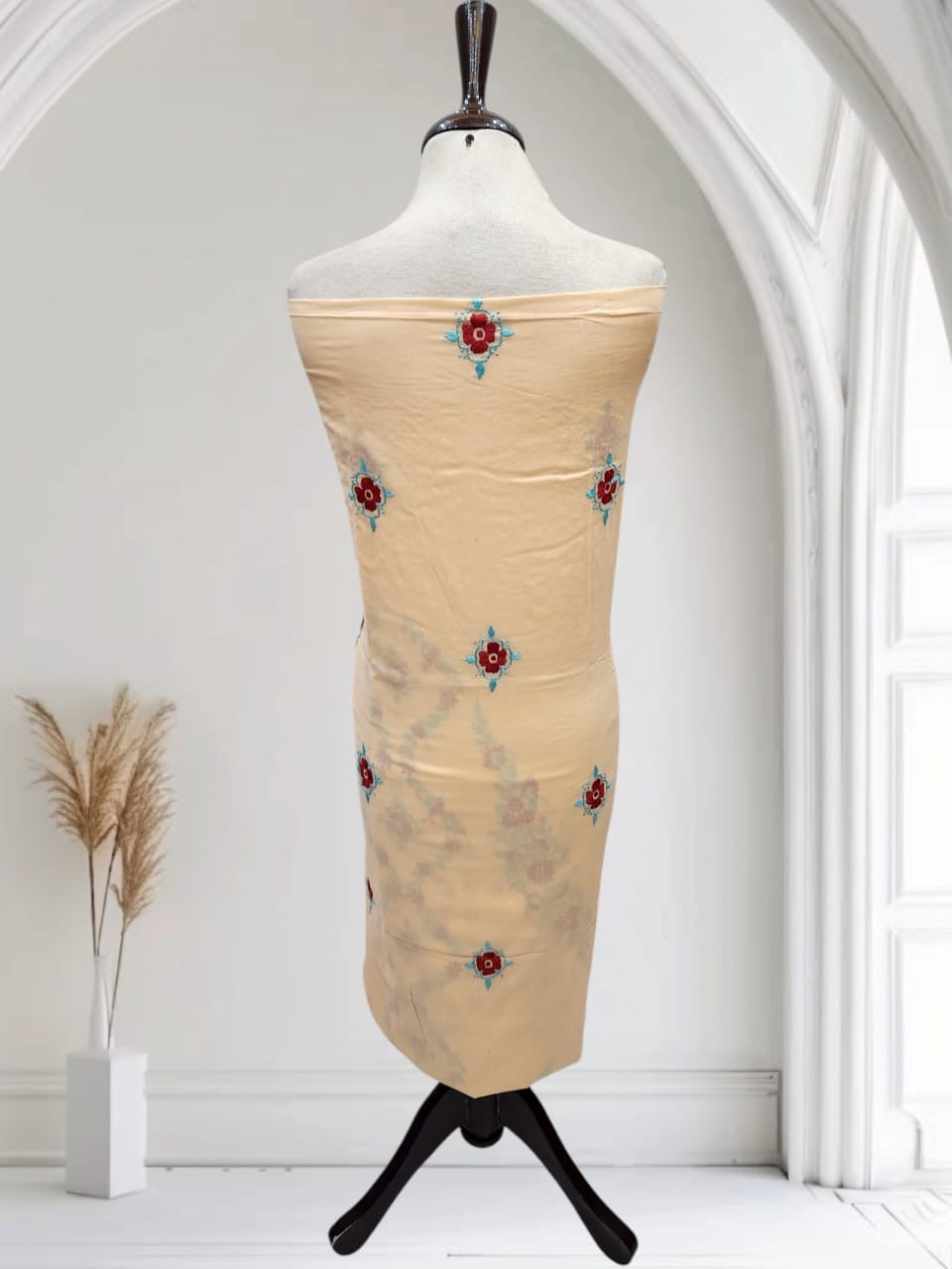 Pocket friendly lawn hand embroidered shirt