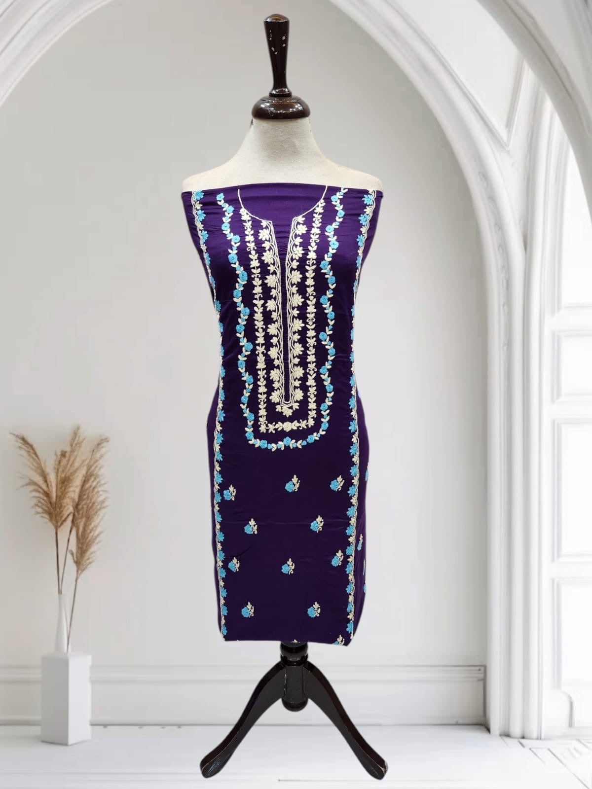 Fast shade lawn hand embroidered shirt