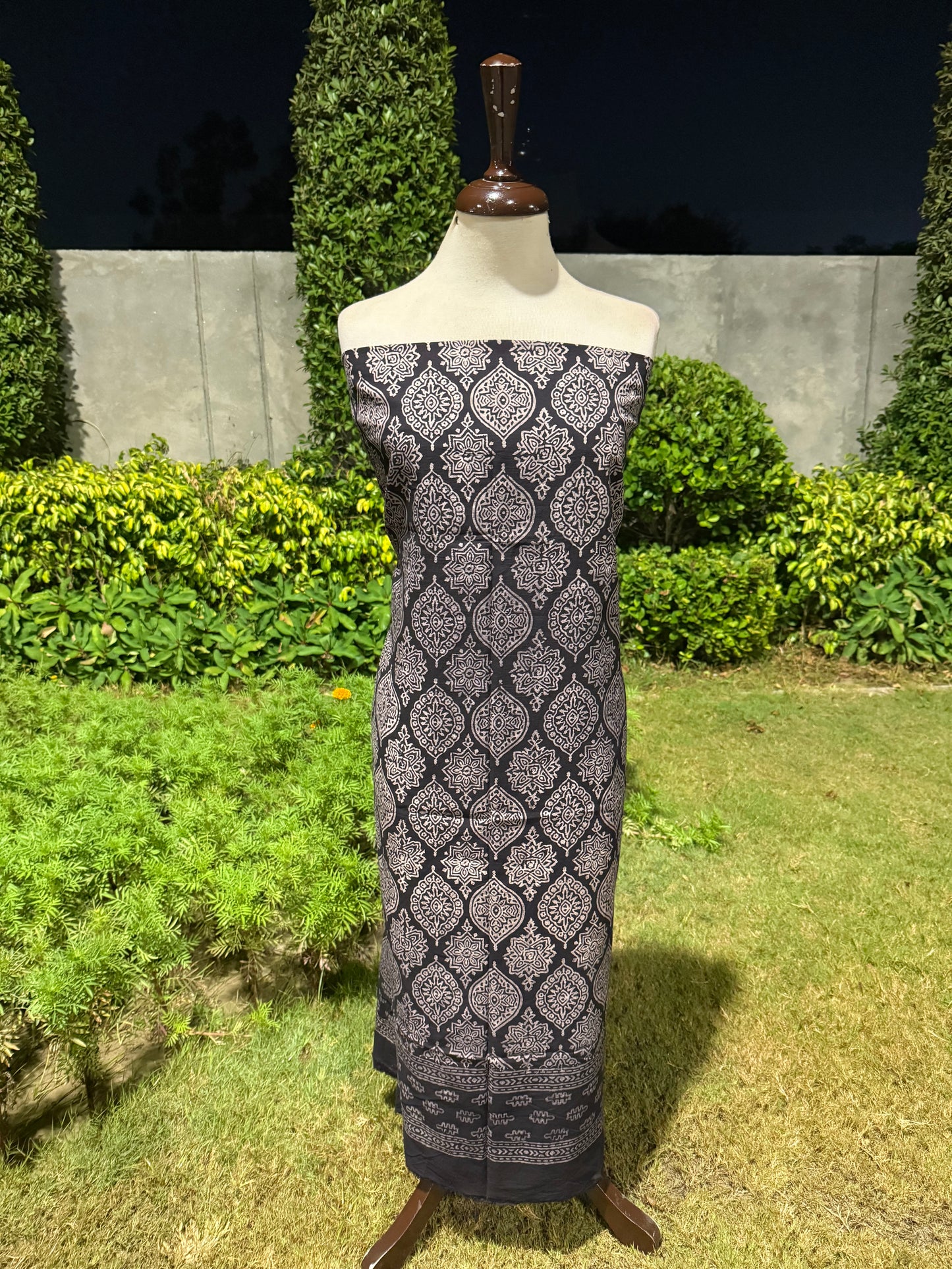 Lawn Natural dyed Shirt and dupatta