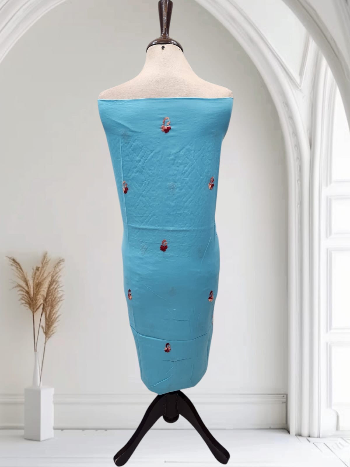 Kanthakari with bor hand embroidered lawn shirt