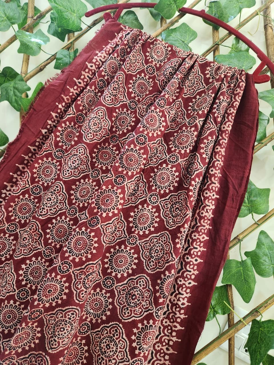 Exclusive Lawn Stoller scarf