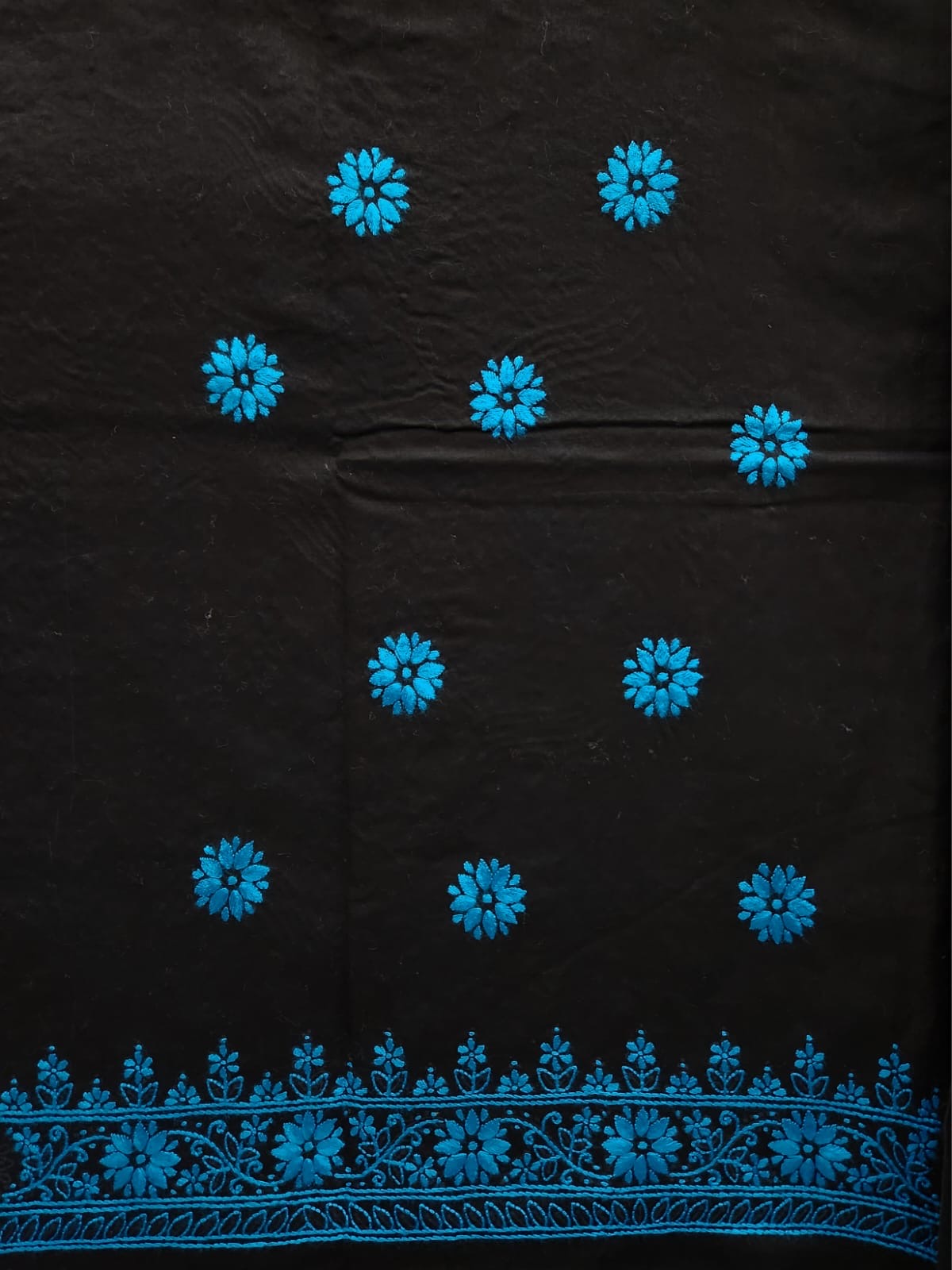 Kuch khaas wali lawn hand embroidered shirt